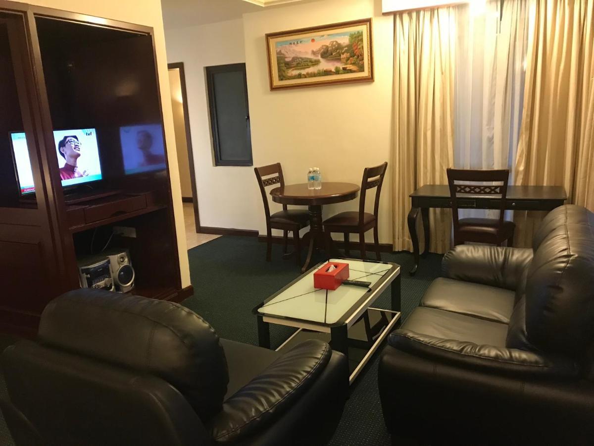 Queens Service Suites At Times Square Kl Куала-Лумпур Екстер'єр фото